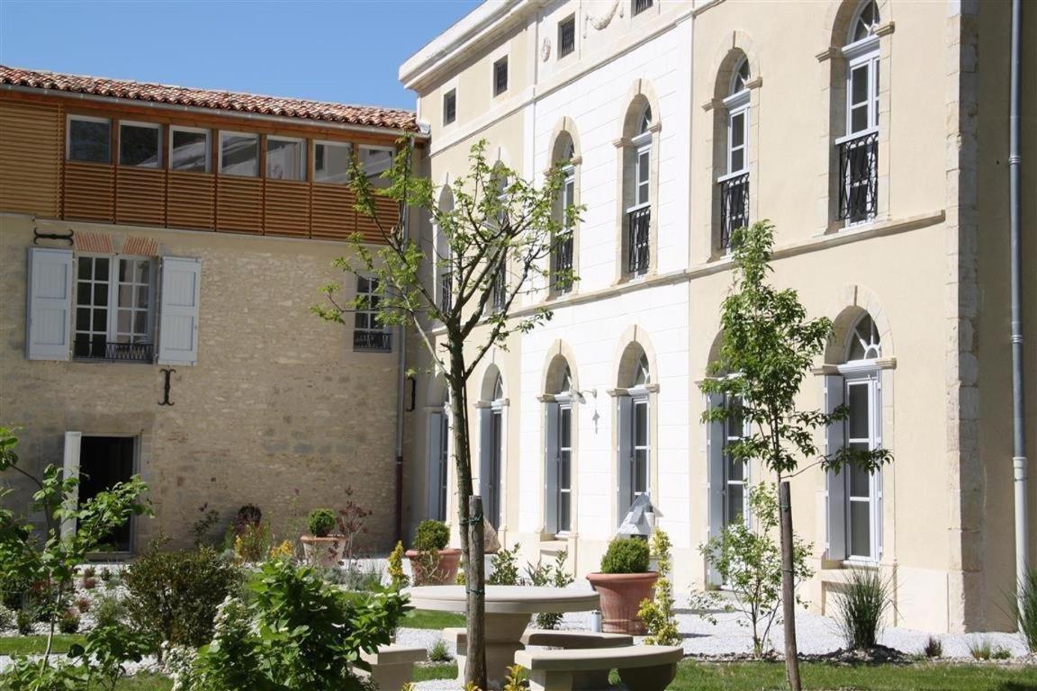 Le Gite Du Chateau Auriac-sur-Vendinelle Exteriör bild